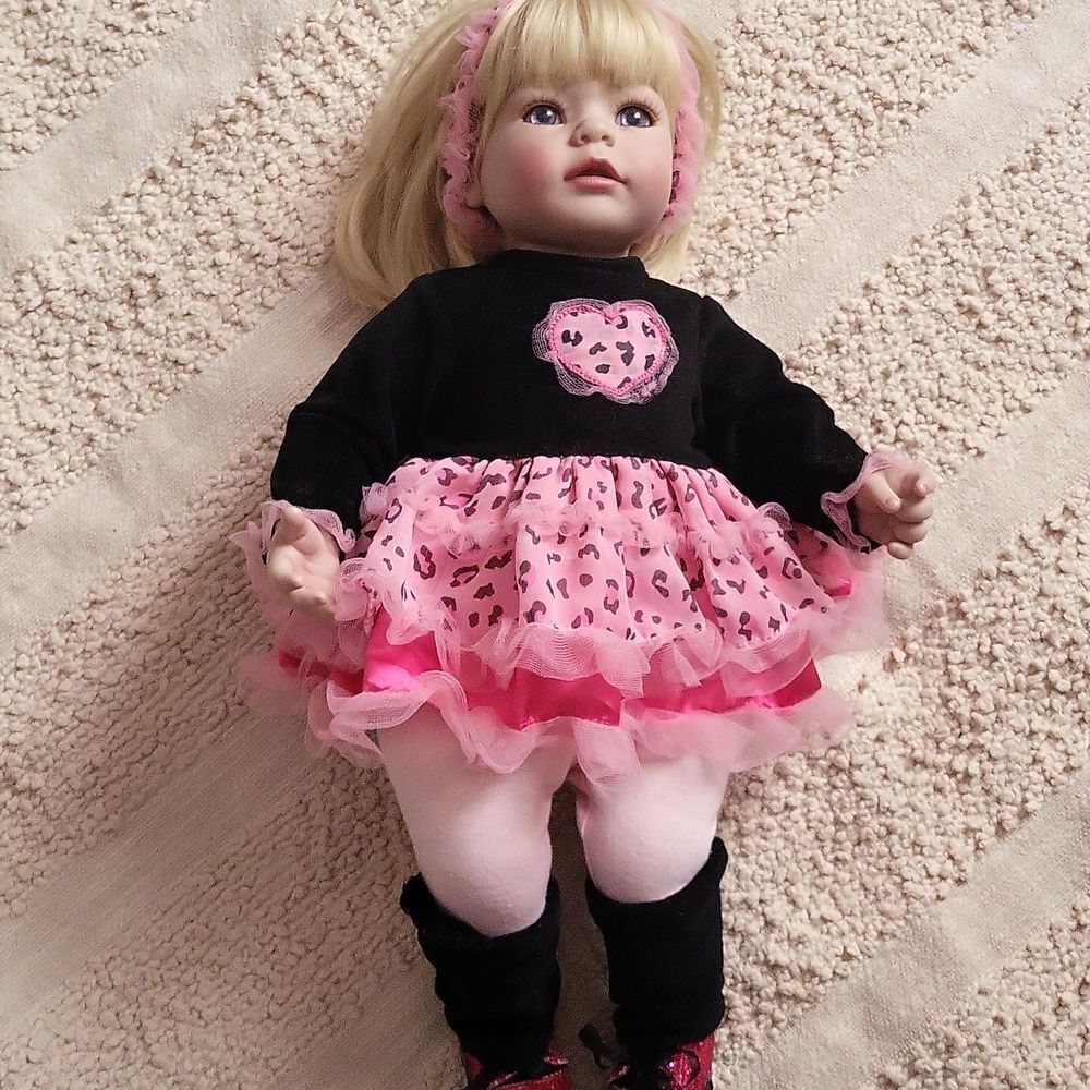 Adora Toddler Ready To Rock 20" Girl Weighted Doll Pink Leopard Tutu Clothes - Picture 2 of 11
